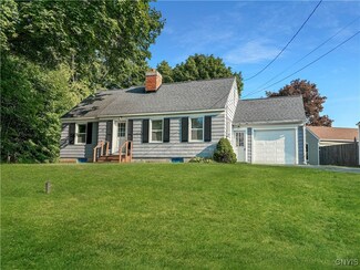 222 6th St, Liverpool, NY 13088