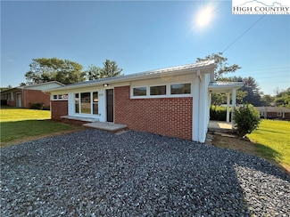 148 Brook Ln, West Jefferson, NC 28694