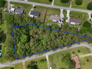 210 Russell St, Beaufort, NC 28516