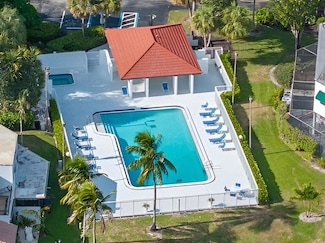 511 NW 36th Ave, Deerfield Beach, FL 33442