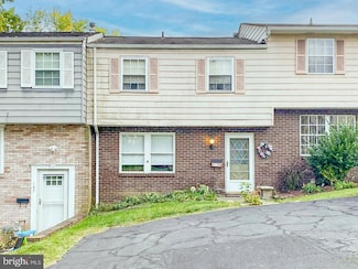 109 Old Meadow Rd, Canonsburg, PA 15317