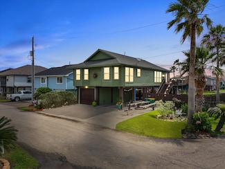 12 S Flamingo St, La Marque, TX 77568