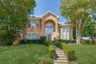 9117 Lakepointe Ave, Rowlett, TX 75088
