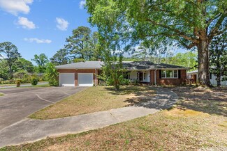 7124 W Markham St, Little Rock, AR 72205