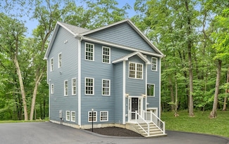 67 Prospect St Unit B, Northbridge, MA 01588