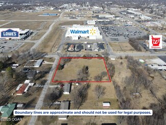 2816 S Maple St, Carthage, MO 64836