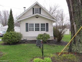 622 Bishop Rd, Leavittsburg, OH 44430