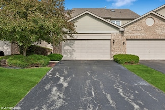 105 Iliad Dr, Tinley Park, IL 60477