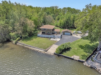 26300 W Hollyhock Ln, Wilmington, IL 60481