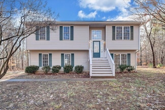 1093 Hales Ford Rd, Moneta, VA 24121