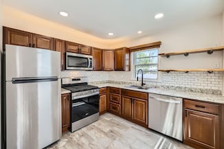 4316 Grimes Ave N, Robbinsdale, MN 55422