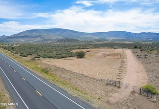 1100 S Iron Springs Rd, Skull Valley, AZ 86338
