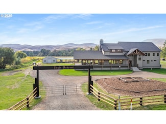 46131 Snake River Rd, Richland, OR 97870