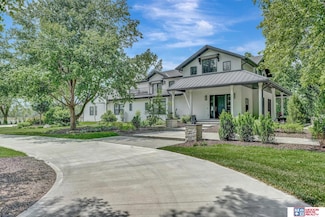 11200 Secretariat Dr, Walton, NE 68461