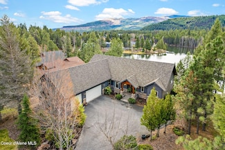 205 Stewart Dr, Blanchard, ID 83804