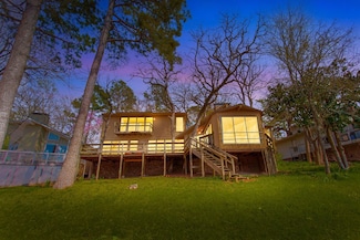 546 Hideaway Ln E, Lindale, TX 75771