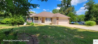 18215 Orchard Rd, Warsaw, MO 65355