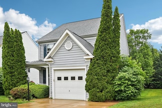 6020 Omega Ln, Manassas, VA 20112