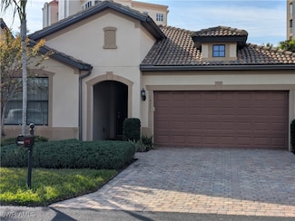 14721 Laguna Dr, Fort Myers, FL 33908