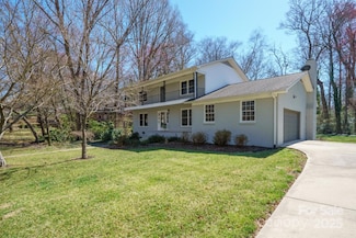 306 7th Street Place NE, Conover, NC 28613