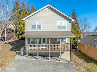 640 Lloyd Huskey Rd, Pigeon Forge, TN 37863