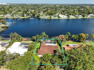7131 SW 11th St, Plantation, FL 33317
