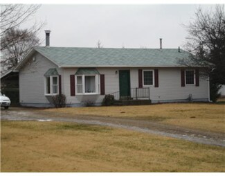 71187 Spruce Rd, Walkerton, IN 46574