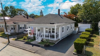 50 Finch Ave, Pawtucket, RI 02860