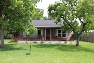 611 Nelson St, Crosby, TX 77532
