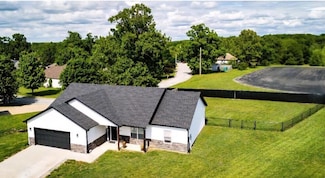 200 Leighs Way, Reeds Spring, MO 65737