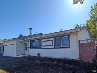 1052 Helen Ct, Petaluma, CA 94954