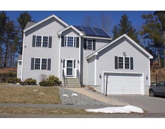 34 Lakeview Dr, Shirley, MA 01464
