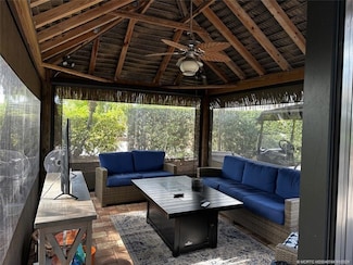 410 NW Chipshot Ln, Port Saint Lucie, FL 34986