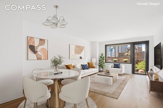 201 W 70th St Unit 8L, New York, NY 10023