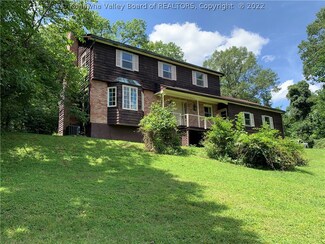 236 Deer Oaks Rd, Charleston, WV 25314