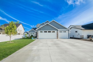 3908 E Park Ridge Dr, Nampa, ID 83687