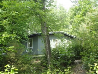 4 Hemlock Way, Durham, NH 03824
