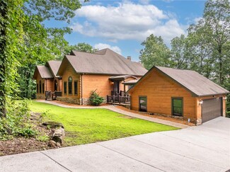 31 High Cliff Rd, Jasper, GA 30143