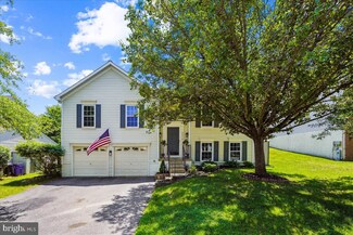 9519 Kings Grant Rd, Laurel, MD 20723