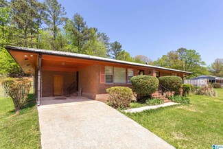 4223 Springhill Dr, Anniston, AL 36201