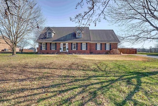 6801 Henze Rd, Evansville, IN 47720