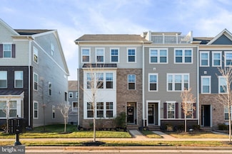 17706 Longspur Cove Ln, Dumfries, VA 22026