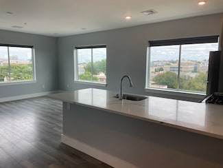55 W 5th St Unit 601, Boston, MA 02127
