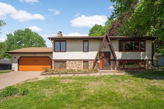 1711 41st Ave NE, Columbia Heights, MN 55421