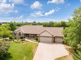 8651 243rd St, Forest Lake, MN 55025
