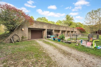 6769 E Gross Ln, Bloomington, IN 47401