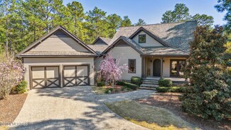 11 Kenwood Ct, Pinehurst, NC 28374