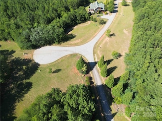 40 Palisade Dr, Lake Lure, NC 28756