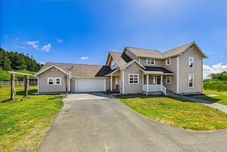 240 Ole Hansen Rd, Eureka, CA 95503