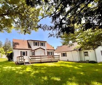 110 Reimer St SW, Elkader, IA 52043